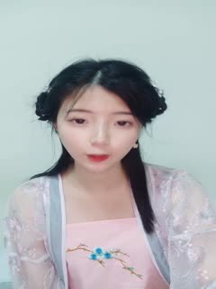 开裆黑丝上位骑乘自己动站立抽插，很是诱惑不要错过
